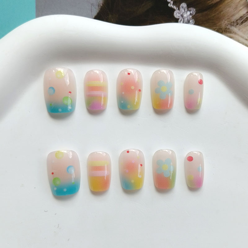 10 ชิ้น เล็บปลอมกดติดลายลูกกวา - Nail Art Rainbow บทวิจารณ์และราคา