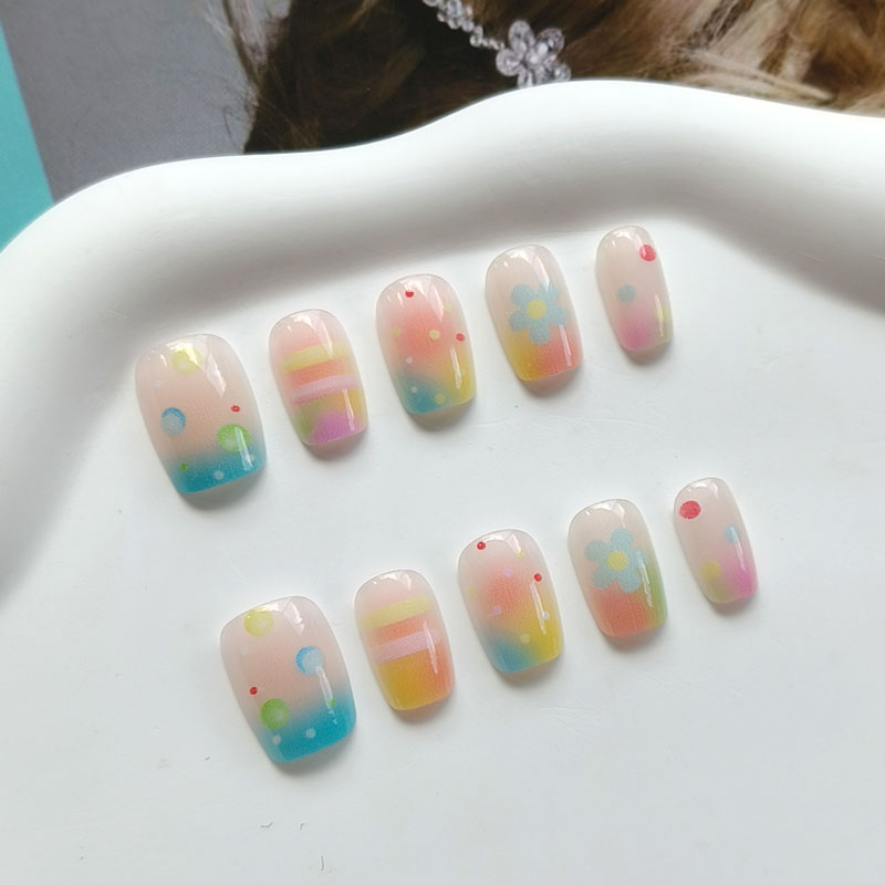 10 ชิ้น เล็บปลอมกดติดลายลูกกวา - Nail Art Rainbow บทวิจารณ์และราคา