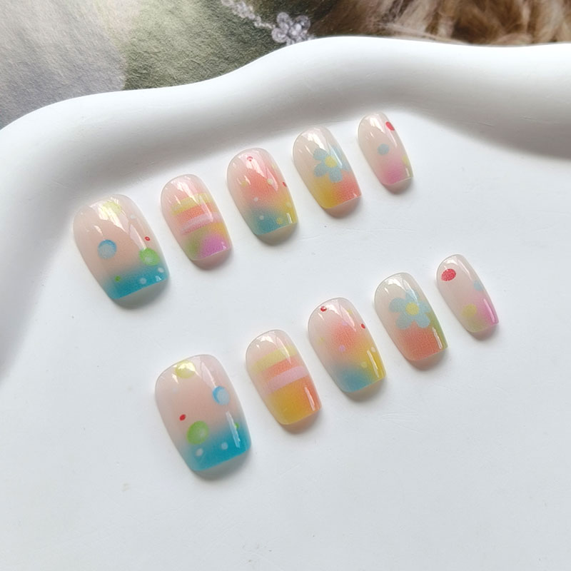 10 ชิ้น เล็บปลอมกดติดลายลูกกวา - Nail Art Rainbow บทวิจารณ์และราคา