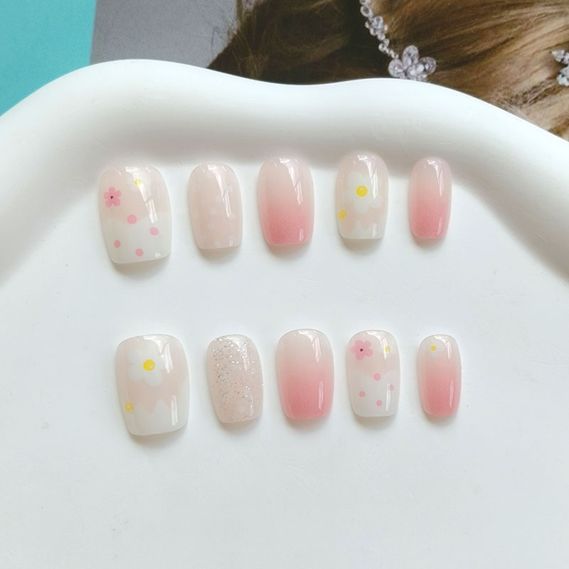 10 ชิ้น เล็บปลอมกดติดลายลูกกวา - Nail Art Rainbow บทวิจารณ์และราคา